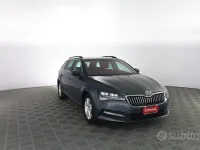 Usata Skoda Superb Ambition 120 CV (88 kW) 2020 Grigio quarzo Station wagon