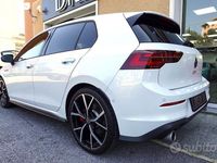 Usata VW Golf VIII GTI 245 CV (180 kW) 2023 Bianco metallizzato Berlina