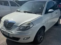 Usata Lancia Ypsilon 69 CV (50 kW) 2004 Bianco Utilitaria