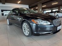 Usata Jaguar XF Luxury 241 CV (177 kW) 2011 Nero Berlina