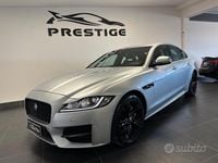 Usata Jaguar XF R-Sport 241 CV (177 kW) 2019 Argento Berlina