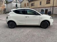 Usata Lancia Ypsilon Gold 69 CV (50 kW) 2018 Nero Utilitaria