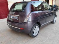 Usata Lancia Ypsilon 75 CV (55 kW) 2012 Grigio Utilitaria