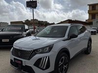 Usata Peugeot 2008 Allure 101 CV (74 kW) 2025 Bianco SUV