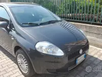 Usata Fiat Grande Punto Active 77 CV (56 kW) 2009 Grigio Utilitaria