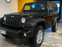 Usata Jeep Wrangler Sahara 200 CV (147 kW) 2012 Nero SUV