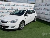 Usata Opel Astra 110 CV (80 kW) 2012 Bianco Station wagon