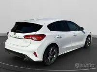Usata Ford Focus ST-Line 120 CV (88 kW) 2021 Bianco Berlina