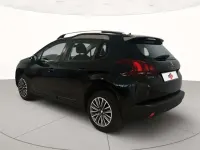 Usata Peugeot 2008 Allure 83 CV (61 kW) 2019 Nero metallizzato SUV