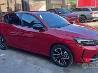 Usata Opel Corsa 101 CV (74 kW) 2024 Rosso Utilitaria