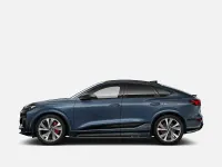 Nuova Audi SQ6 Sportback e-tron Sport 119 kW (163 CV) 2026 Blu plasma metallizzato SUV