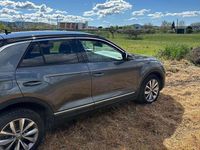 Usata VW T-Roc 150 CV (110 kW) 2019 Grigio SUV