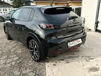 Usata Peugeot e-208 GT 100 kW (136 CV) 2023 Nero Utilitaria