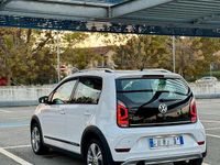 Usata VW cross up! 75 CV (55 kW) 2018 Bianco Utilitaria
