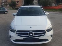 Käytetty Mercedes B180 Business 136 HP (100 kW) 2019 Valkoinen Tila-auto