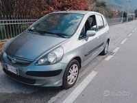 Usata Honda Jazz S 83 CV (61 kW) 2005 Grigio Utilitaria