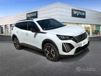 Usata Peugeot 2008 Allure 136 CV (100 kW) 2025 Bianco SUV