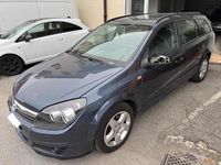Usata Opel Astra 90 CV (66 kW) 2008 Grigio scuro Station wagon