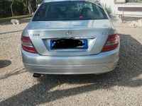 Usata Mercedes C220 Avantgarde 170 CV (125 kW) 2008 Argento Berlina