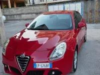 Usata Alfa Romeo Giulietta 105 CV (77 kW) 2012 Rosso Utilitaria