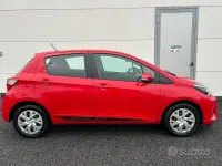 Usata Toyota Yaris Active 72 CV (52 kW) 2019 Rosso Berlina