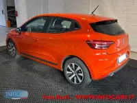 Usata Renault Clio V Equilibre 65 CV (47 kW) 2023 Arancione Berlina