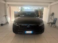 Usata VW Touareg R-line 286 CV (210 kW) 2019 Nero SUV
