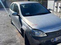 Usata Opel Corsa 69 CV (50 kW) 2005 Grigio Utilitaria