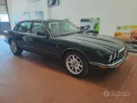 Usata Jaguar XJ Executive 237 CV (174 kW) 1998 Verde Berlina