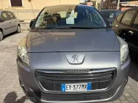 Usata Peugeot 5008 Active 114 CV (83 kW) 2015 Grigio Monovolume