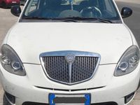 Usata Lancia Ypsilon 95 CV (69 kW) 2011 Bianco Utilitaria