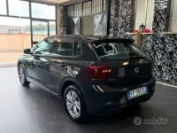 Usata VW Polo Comfortline 95 CV (69 kW) 2018 Grigio Utilitaria