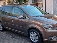 Usata VW Touran Comfortline 105 CV (77 kW) 2015 Marrone Monovolume