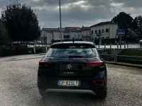 Usata VW T-Roc Life 110 CV (80 kW) 2023 Nero SUV