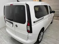 Usata VW Caddy 102 CV (75 kW) 2022 Bianco Monovolume