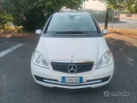 Usata Mercedes A160 82 CV (60 kW) 2011 Bianco Utilitaria