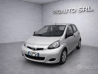 Usata Toyota Aygo Sol 68 CV (50 kW) 2010 Grigio Utilitaria