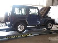 Usado Jeep Wrangler 118 CV (86 kW) 1998 Azul SUV