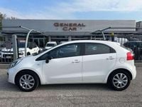 Usata Kia Rio Active 75 CV (55 kW) 2013 Bianco Berlina
