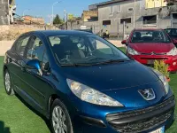 Usata Peugeot 207 68 CV (50 kW) 2006 Blu Berlina