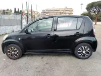 Usata Daihatsu Sirion 69 CV (50 kW) 2008 Nero Utilitaria