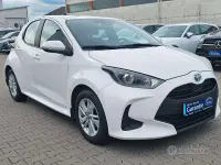 Usata Toyota Yaris 72 CV (52 kW) 2022 Bianco Utilitaria