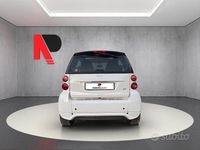 Usata Smart ForTwo Coupé Passion 54 CV (39 kW) 2012 Bianco Coupé