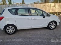 Usata Opel Meriva Cosmo 101 CV (74 kW) 2010 Bianco Monovolume