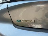 Usata Peugeot 208 100 kW (136 CV) 2022 Grigio Utilitaria