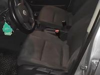 Usata VW Golf V 105 CV (77 kW) 2006 Utilitaria