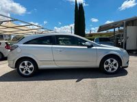 Usata Opel Astra GTC 110 CV (80 kW) 2007 Grigio Berlina