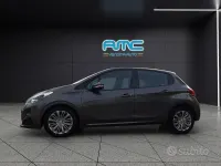 Usata Peugeot 208 Allure 82 CV (60 kW) 2019 Grigio Utilitaria