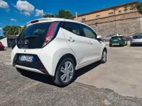 Usata Toyota Aygo X-cite 69 CV (50 kW) 2017 Bianco Utilitaria