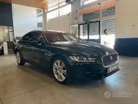 Usata Jaguar XF Prestige 179 CV (131 kW) 2016 Verde Berlina